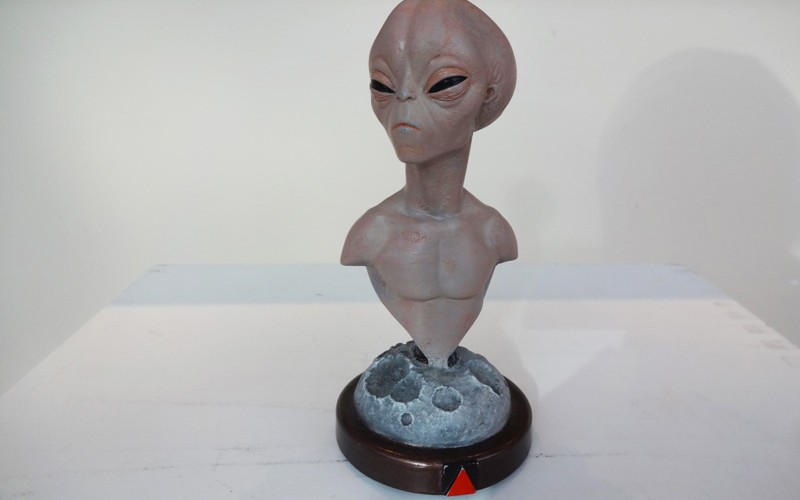 extraterrestre figurine