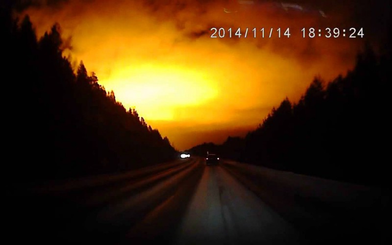 Insolite : Explosion dans le ciel de Russie