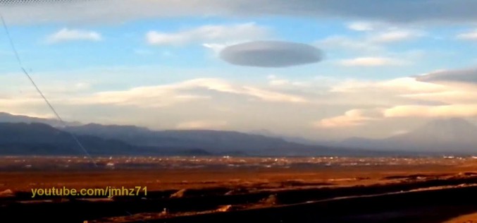 Un nuage en forme de vaisseau mère au Chilie