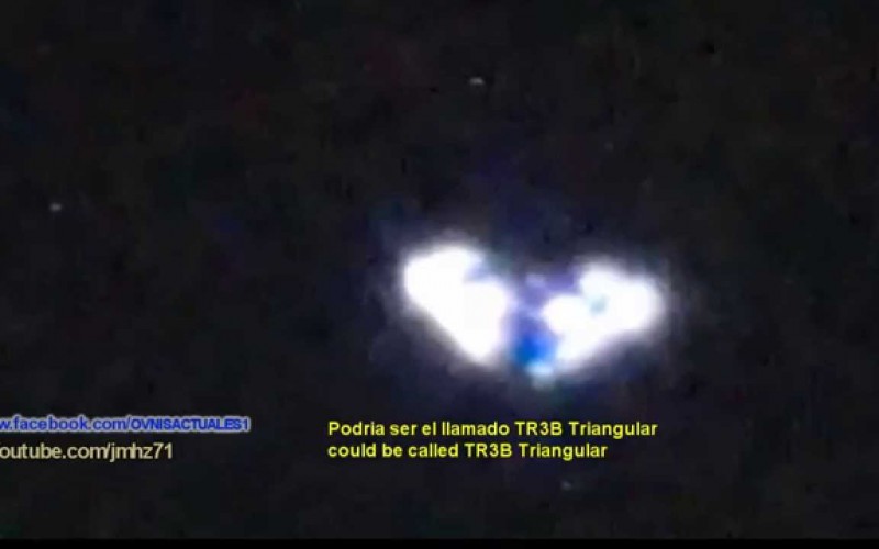 Un ovni triangulaire type TR3B filmé de nuit à Tijuana Mexico (17.07.2015)