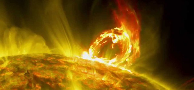 Une impressionnante éruption solaire filmée par la NASA