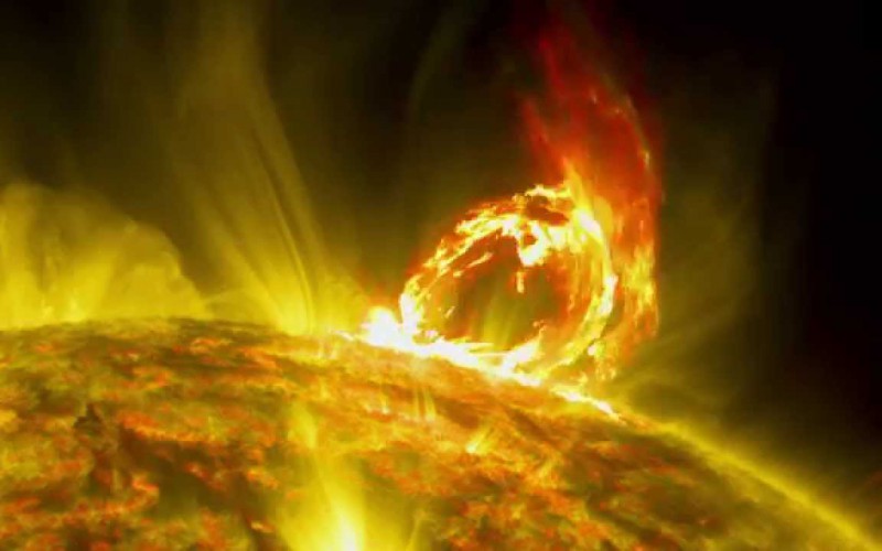 Une impressionnante éruption solaire filmée par la NASA