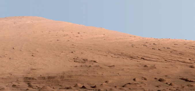 Le ciel de la planète rouge est-il bleu ?