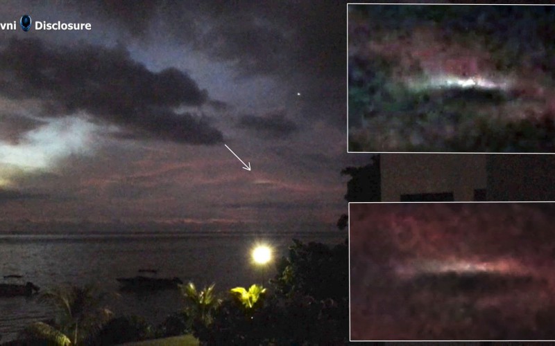 Un ovni filmé de nuit au-dessus de la mer (Ile Maurice, le 13 mars 2016)