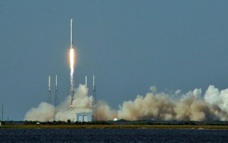 SpaceX lance son vaisseau Dragon vers l’ISS lundi