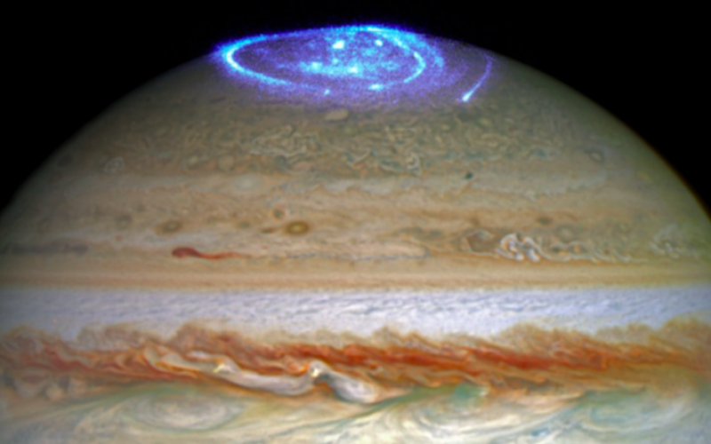 Les magnifiques aurores boréales sur Jupiter capturées par Hubble