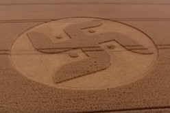 Un crop circle en forme de croix gammée retrouvé dans la campagne britannique