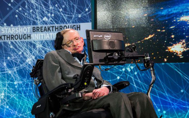 Stephen Hawking craint la rencontre avec les extraterrestres