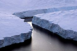 Un trou géant de 80.000 km carrés découvert en Antarctique