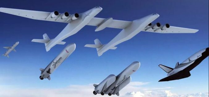 L’immense avion de Stratolaunch lancera aussi des fusées maison