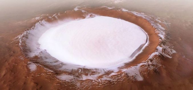 Un incroyable lac glacé photographié sur Mars