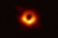 Voici la première image d’un trou noir supermassif !